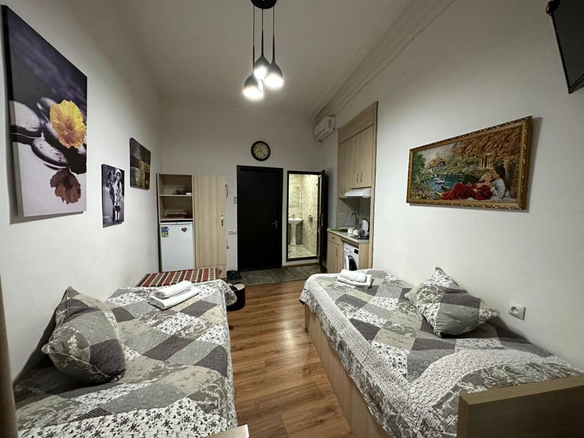 Leselidze Guest House 트빌리시 외부 사진